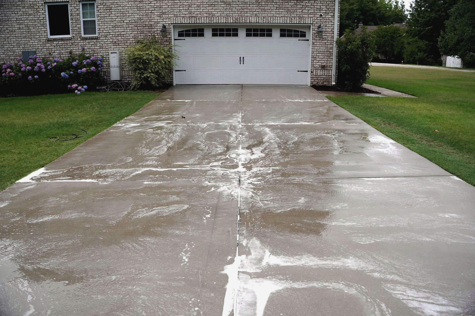Driveway pressure washing in Columbia, SC